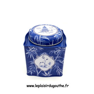boite bleue fermée - leplaisirdugouthe